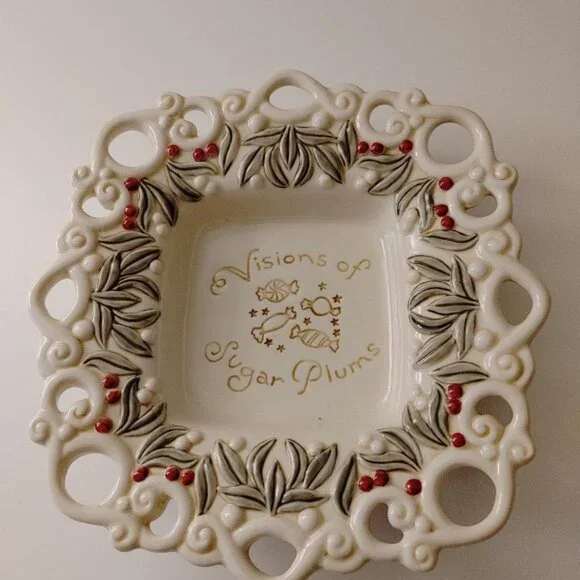Christmas Candy Dish ~ 'Visions of Sugar Plums' - Picture 1 of 5